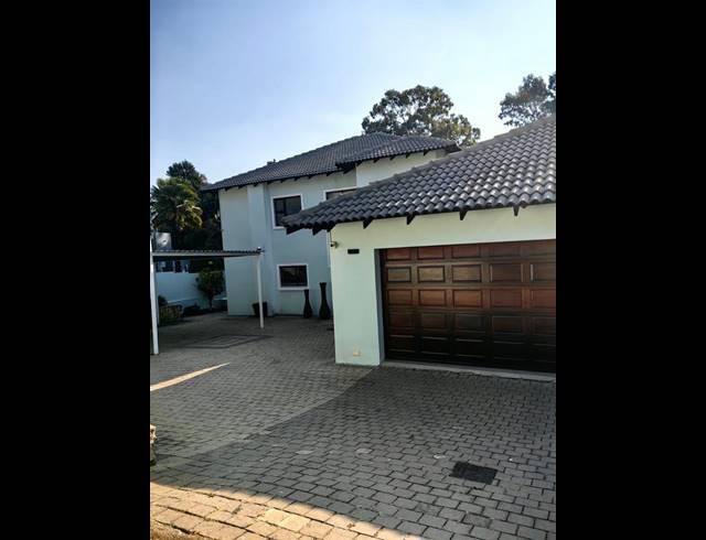4 BEDROOM HOUSE FOR SALE IN BRYANSTON